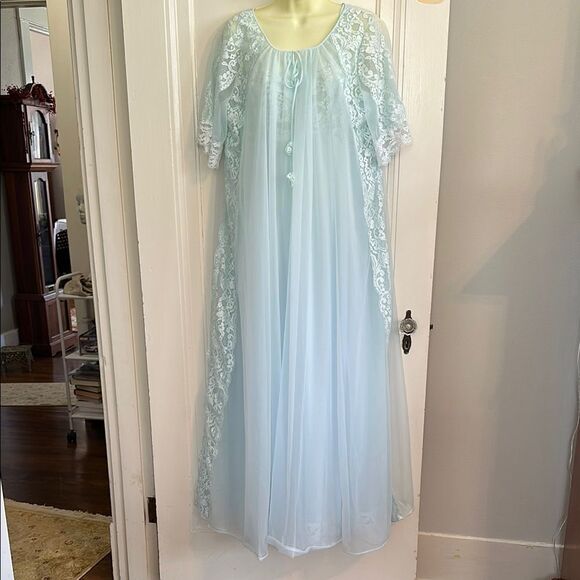 Vintage 60s Shadowline light blue nylon lace nightgown & robe set - Picture 1 of 13